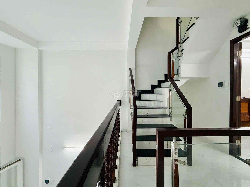 🏦 Nhà mới NC nup hẻm Đường số 51 P14