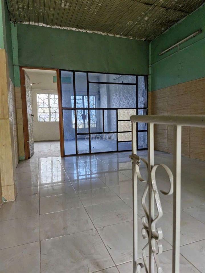 mặt tiền Quang Trung, 4x10m, 1 lầu, gần ngã 3 tân sơn