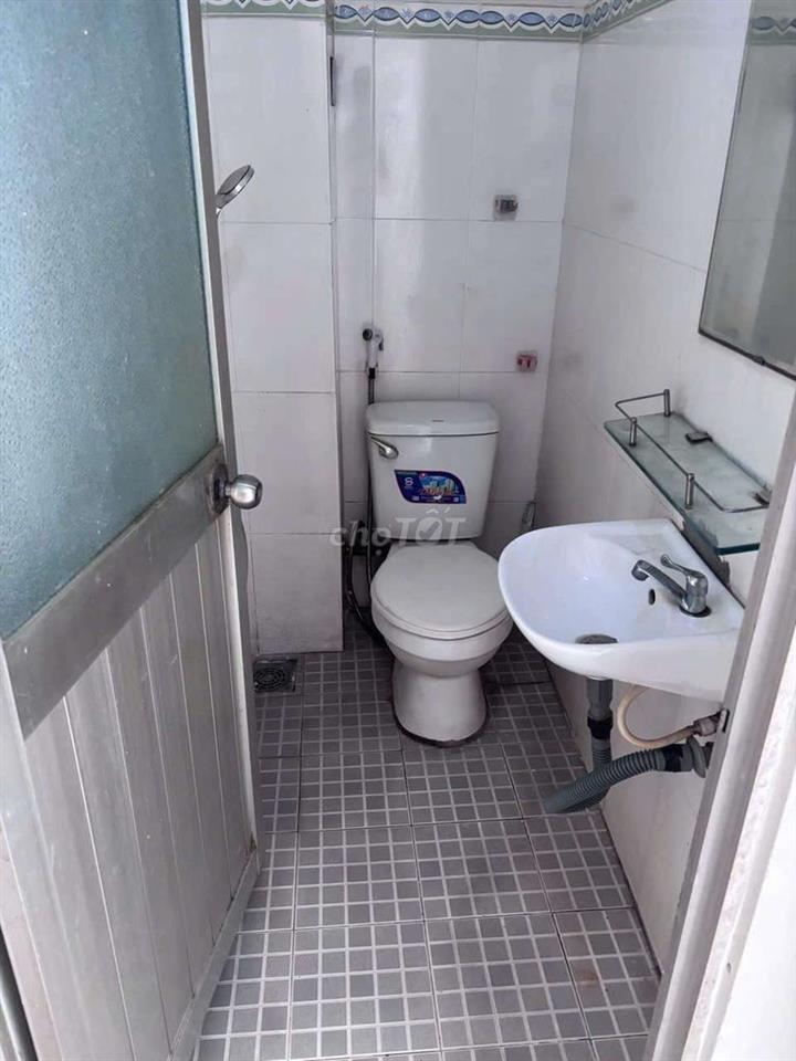 nhà hẻm 637 Quang Trung p11, 4x8m, 1 lầu, 2pn