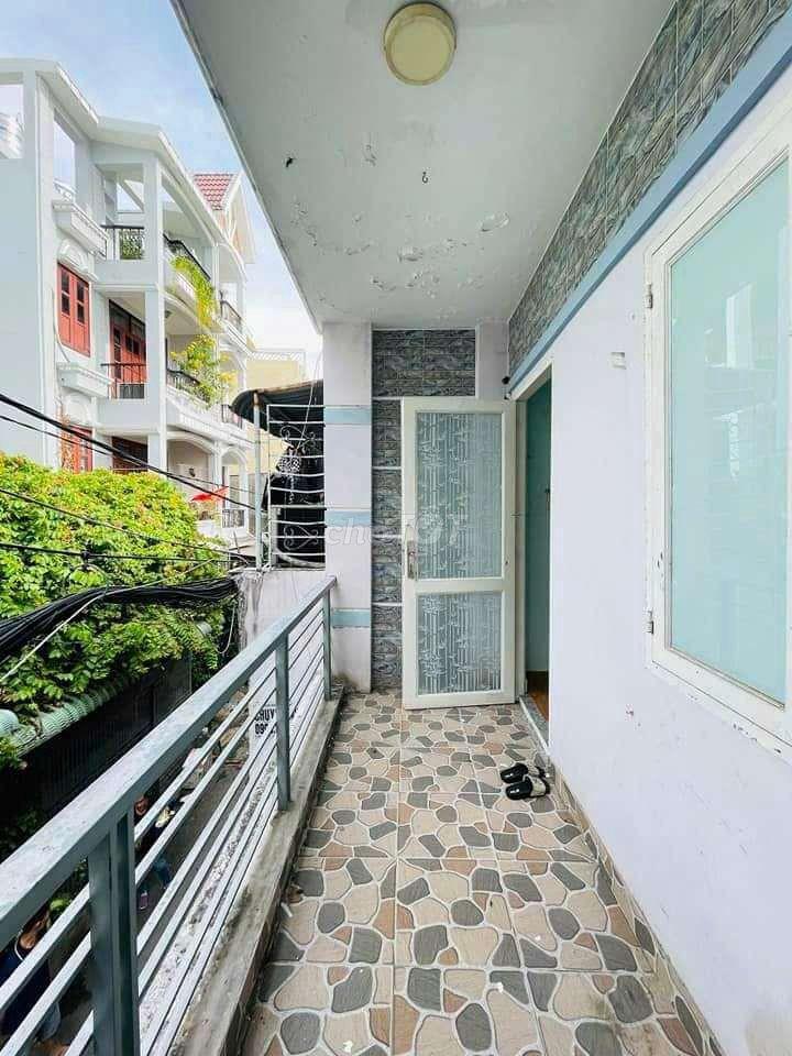 nhà hẻm xe hơi 1 xẹt Huỳnh Văn Nghệ, 4x11m, 1 lầu, 2pn sạch đẹp
