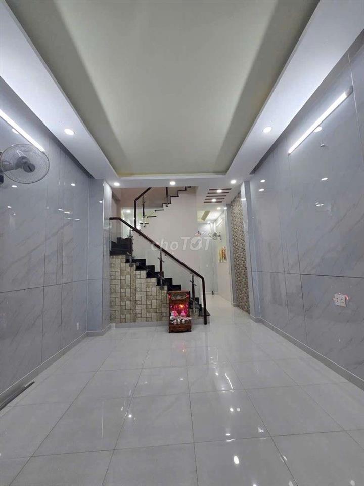 nhà hẻm Quang Trung p10, 4x10m, 1 lầu, 2pn, 2 máy lạnh, nội thất khác