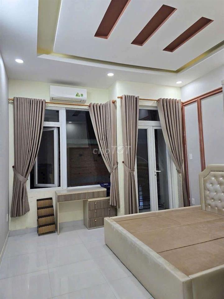 nhà hẻm Quang Trung p10, 4x10m, 1 lầu, 2pn, 2 máy lạnh, nội thất khác