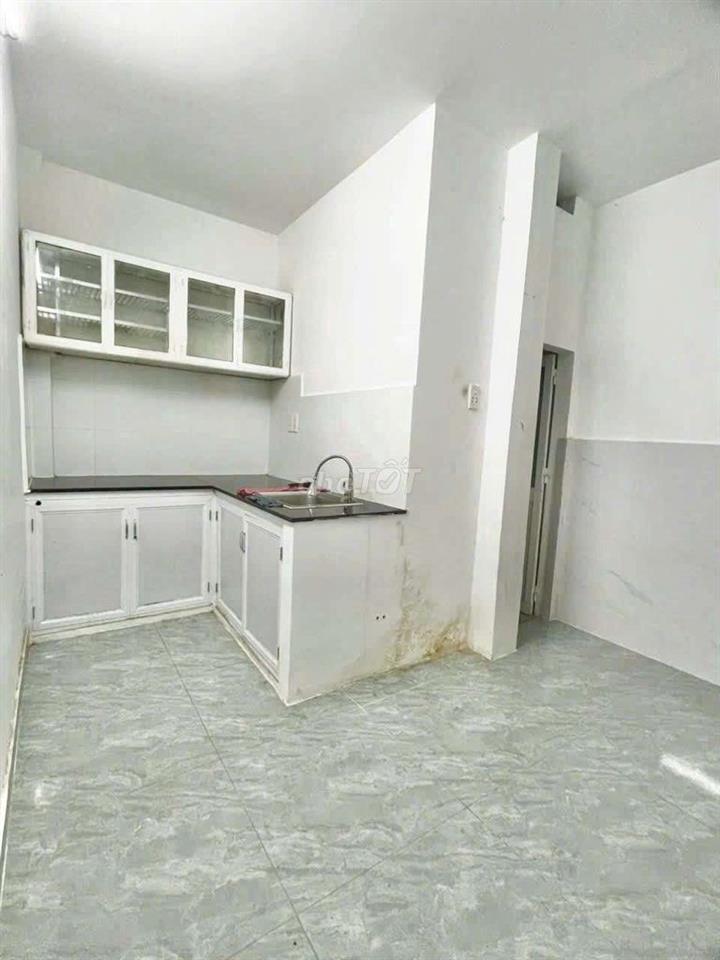 nhà hẻm xe hơi Trần Thái Tông, 5x24m, 1 lầu, 3pn
