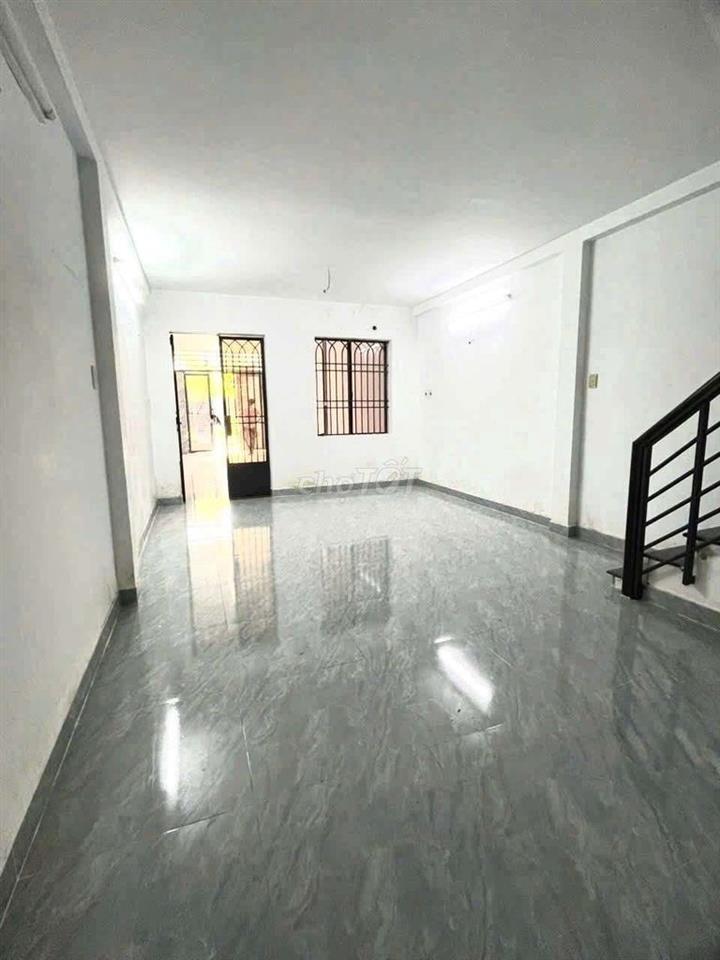 nhà hẻm xe hơi Trần Thái Tông, 5x24m, 1 lầu, 3pn