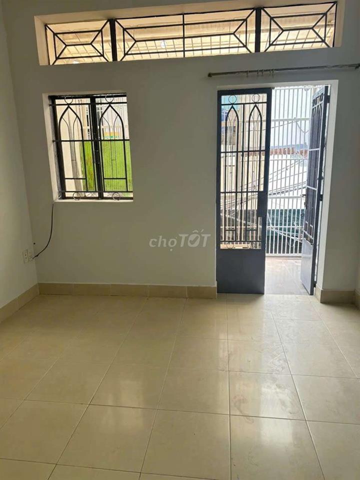 nhà hẻm ba gác thông Lý Thường Kiệt, 3,5x11m, 1 lầu, 2pn