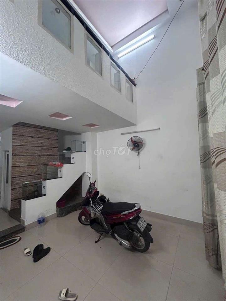 nhà hẻm đường số 8, 4x13m, 2 lầu, 4pn, 4wc, 2 máy lạnh