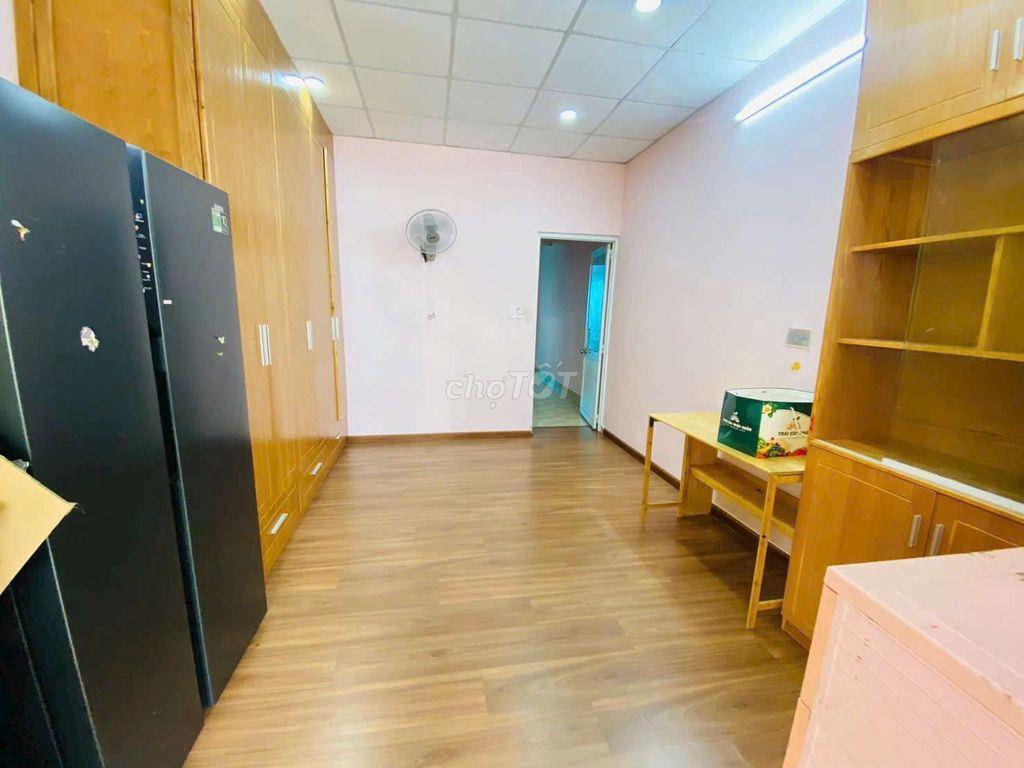 mặt tiền Trần Bá Giao, 4x22m, 1 lầu, 4pn, 4 máy lạnh