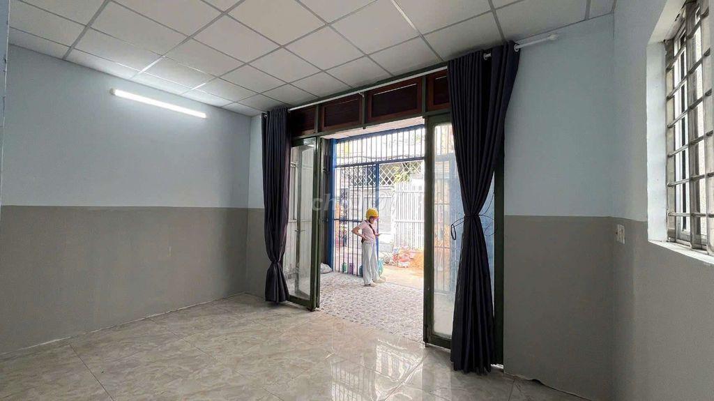 nhà hẻm xe hơi 1 xẹt Đường Số 9 p9, 5x19m, cấp 4, 2pn