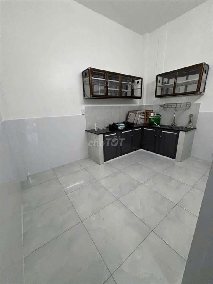 nhà hẻm 564 Phạm Văn Chiêu, có nội thất, 4x12m, 1 lầu, sân xe rộng