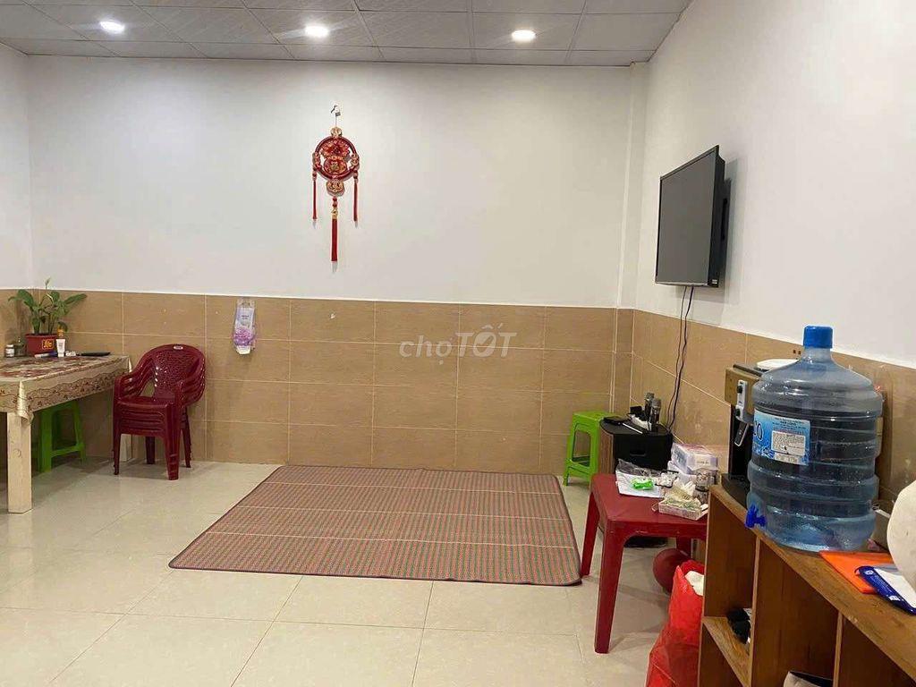 nhà hẻm Lê Văn Thọ, 80m2, cấp 4, 2pn, 2 máy lạnh, sân xe