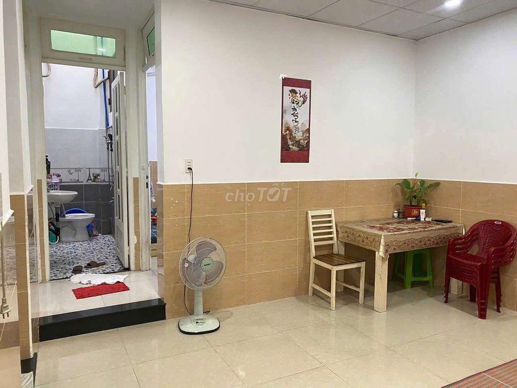 nhà hẻm Lê Văn Thọ, 80m2, cấp 4, 2pn, 2 máy lạnh, sân xe