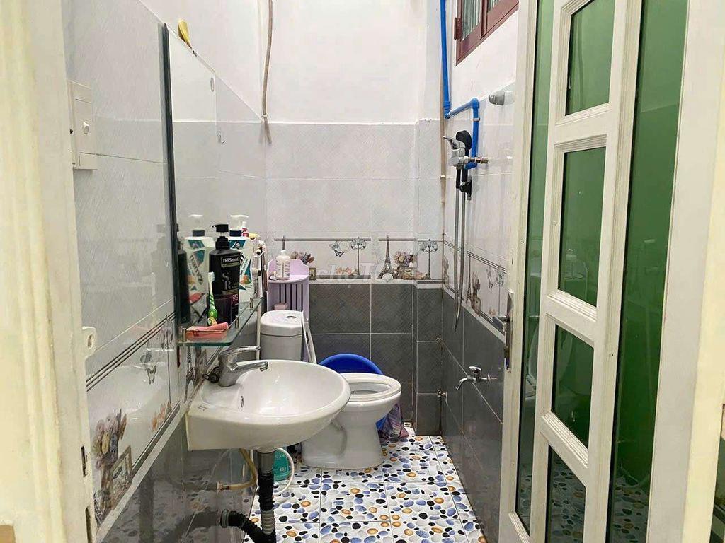 nhà hẻm Lê Văn Thọ, 80m2, cấp 4, 2pn, 2 máy lạnh, sân xe