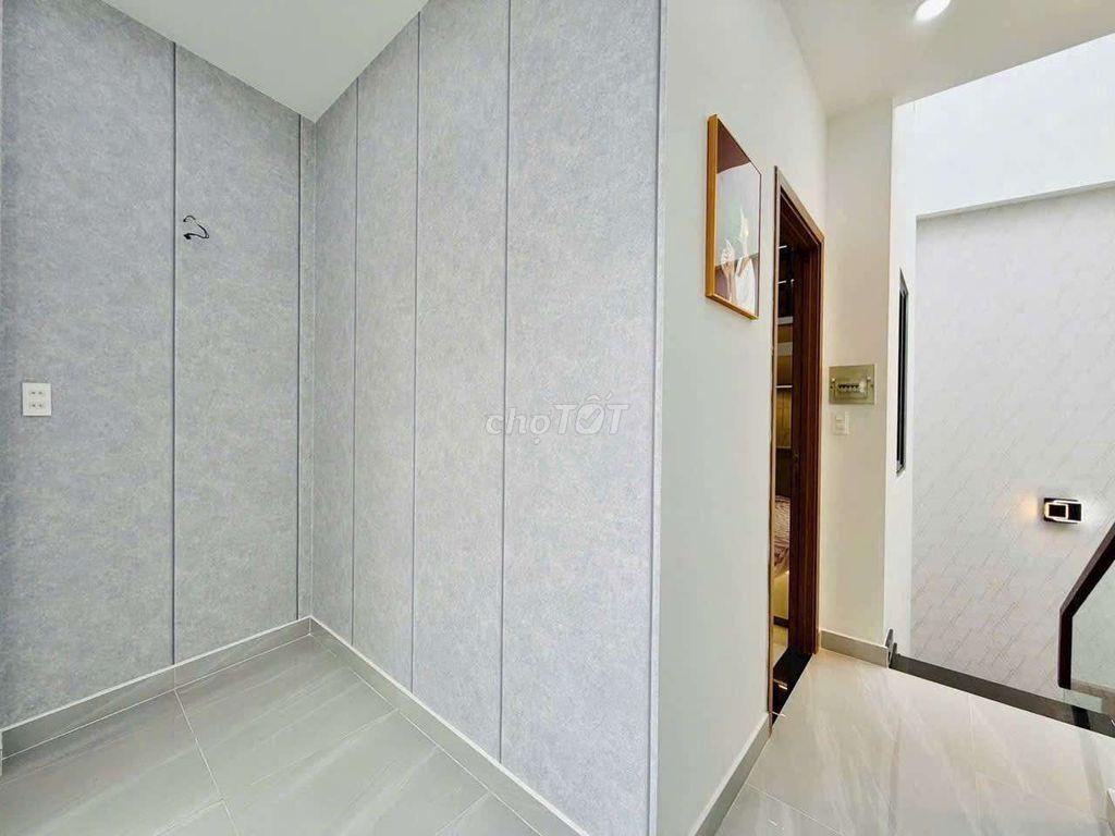 nhà hẻm Nguyễn Tư Giản, 4,2x8,6m, 1 lầu BTCT, 2pn, hoàn công đủ