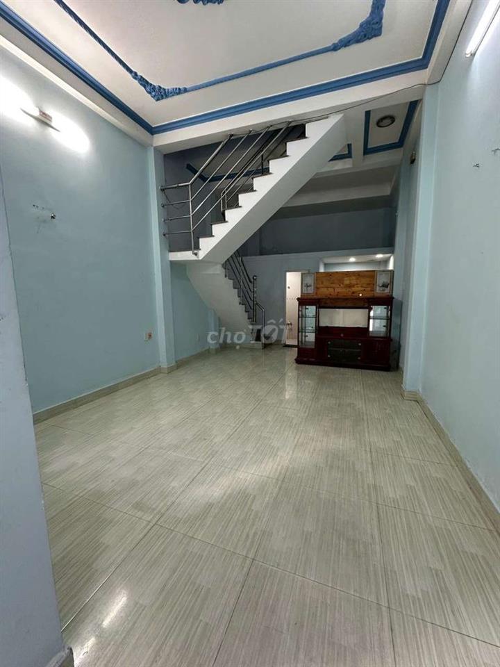 nhà hẻm Nguyễn Sỹ Sách, 4x10m, 1 lầu, 2pn, 2wc, hẻm 3,5m, sân xe rộng