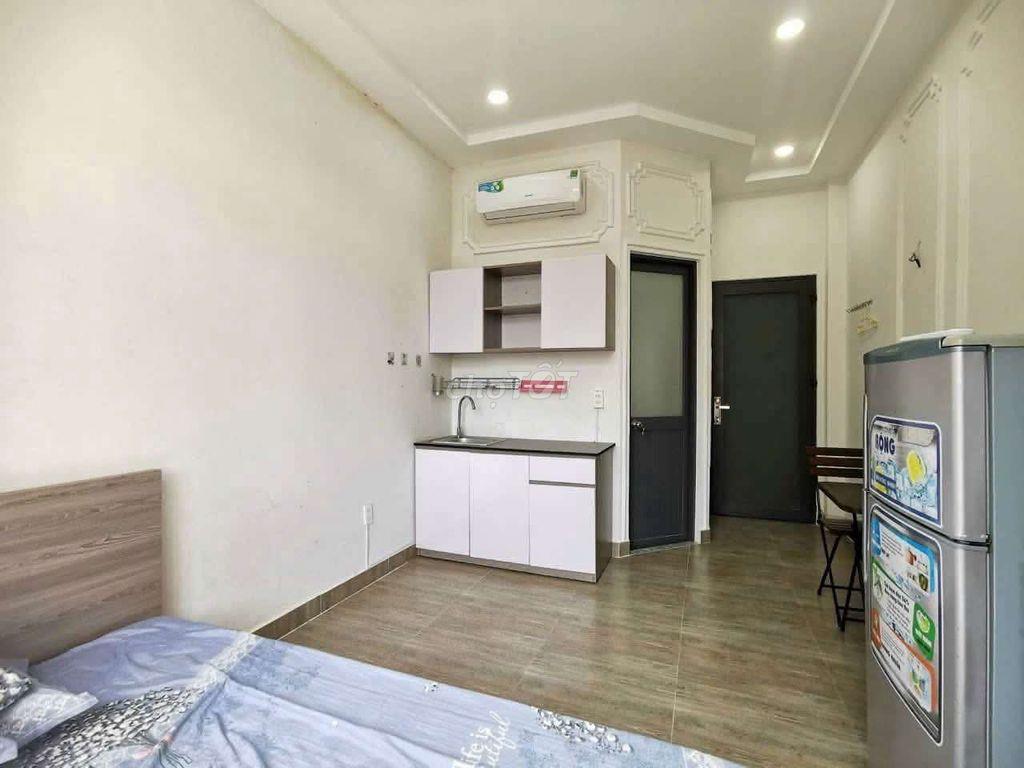 Căn hộ dịch vụ Quang Trung p12, 3,2x18,5m, 3 lầu, 7 phòng, thu 28 tr
