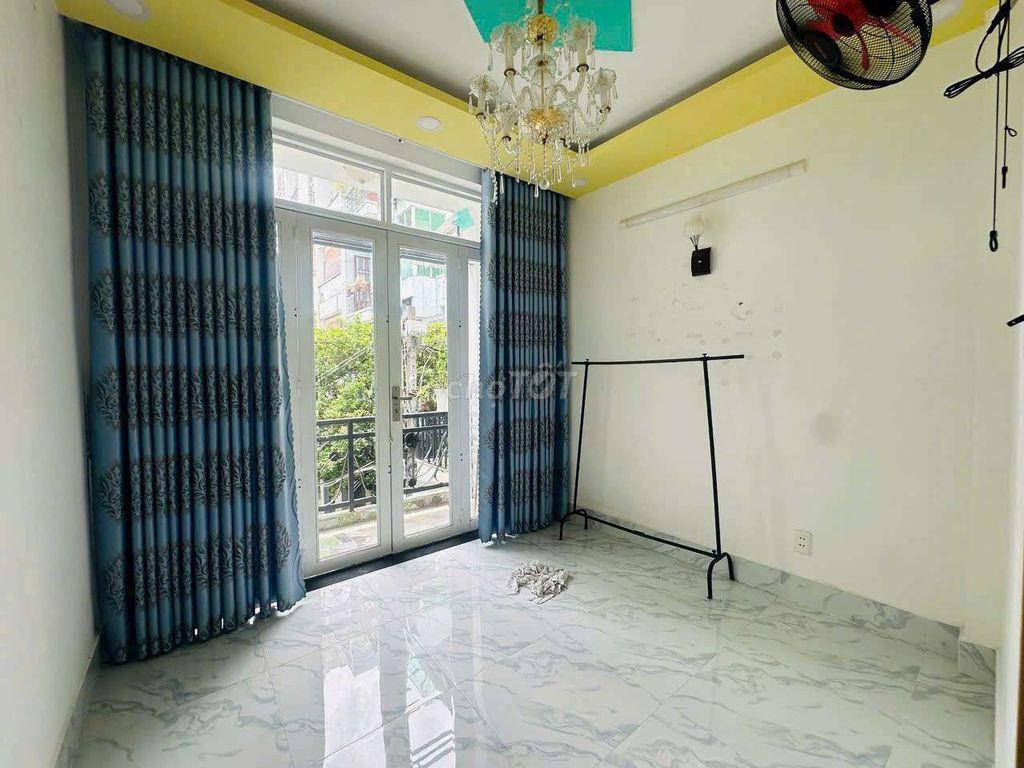 Nhà hẻm 1 xẹt xe hơi Nguyễn Văn Khối, 3,8x14m, 1 lầu, 3pn