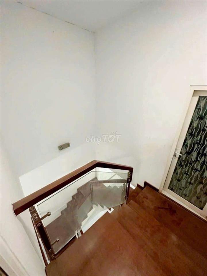 nhà hẻm Phạm Văn Chiêu, 4x16m, 1 lầu, 2pn, ban công rào an toàn