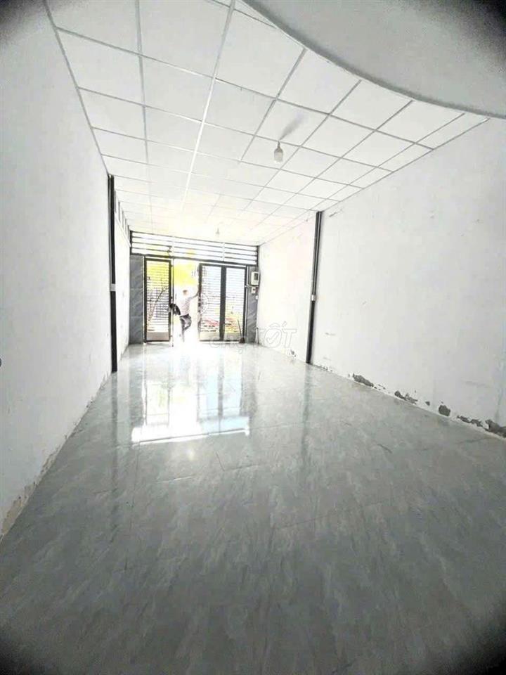 NHÀ HẺM XE HƠI TRẦN THÁI TÔNG - 5X25M - 3PN - SÂN XE RỘNG