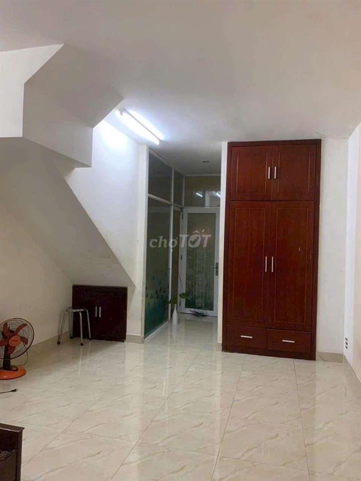 Nhà hẻm thông Trần Thị Trọng - 4x12m - 3 lầu - 3pn - có máy lạnh 