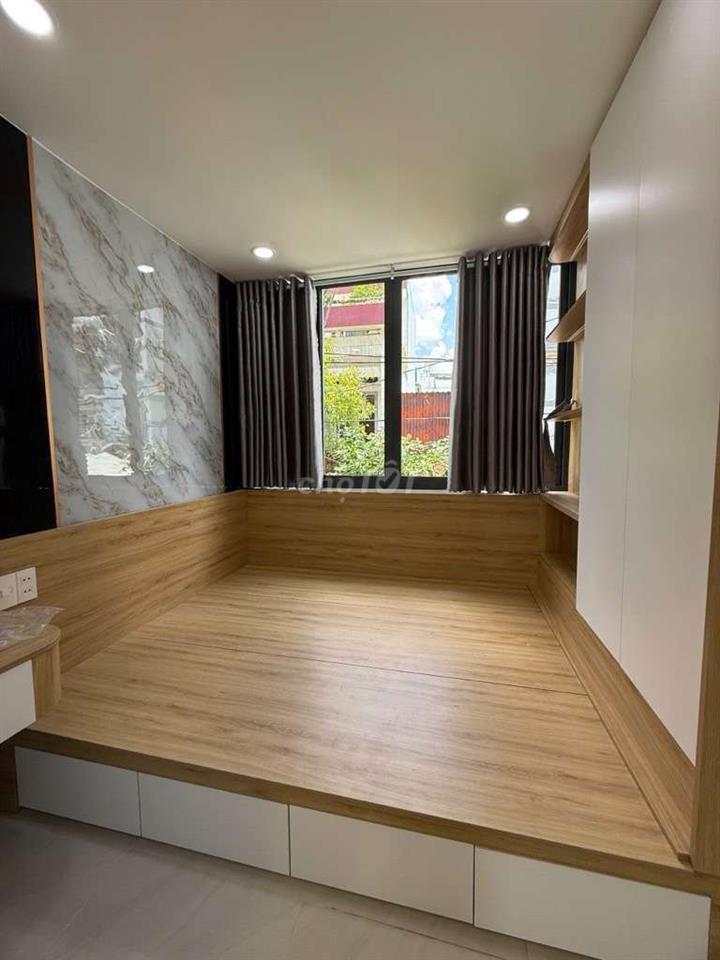 mặt tiền gần Lê Đức Thọ - ngay chợ Xóm Mới - Gần 20m2 - 2 tầng 