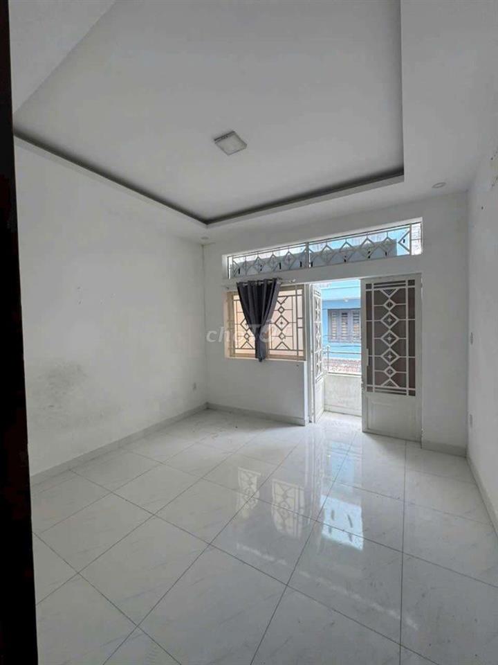 Nhà hẻm xe hơi thông Quang Trung - 4x15m - 3PN 