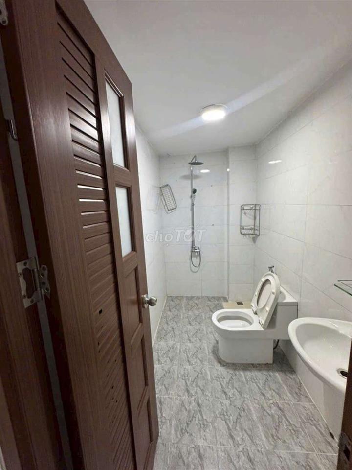 Nhà hẻm xe hơi thông Quang Trung - 4x15m - 3PN 