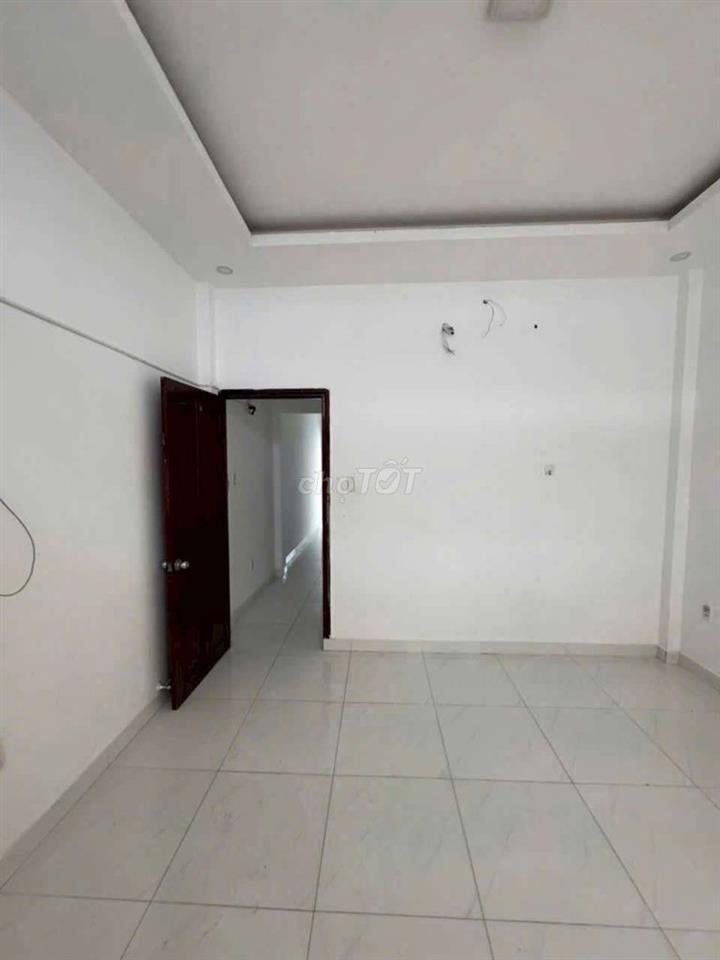Nhà hẻm xe hơi thông Quang Trung - 4x15m - 3PN 