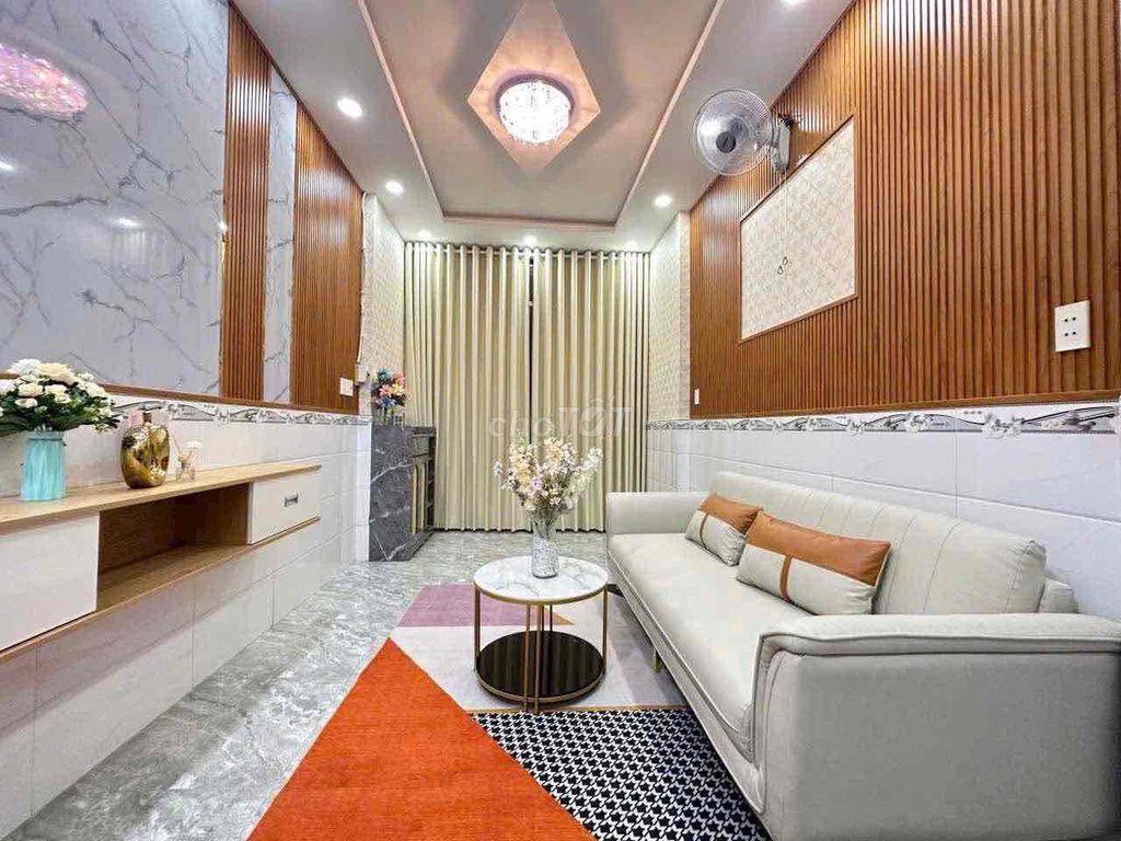 cho thue nhà fun nội thất , giá 9tr5