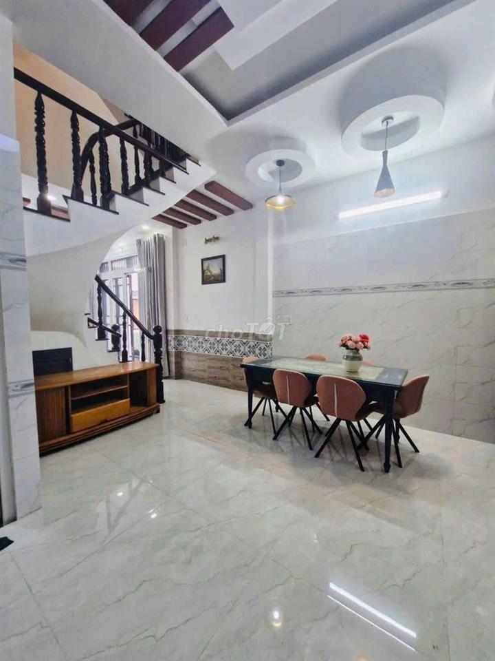 CHO THUÊ NHÀ 5 PHÒNG Ở GIA ĐÌNH. Gò Vấp