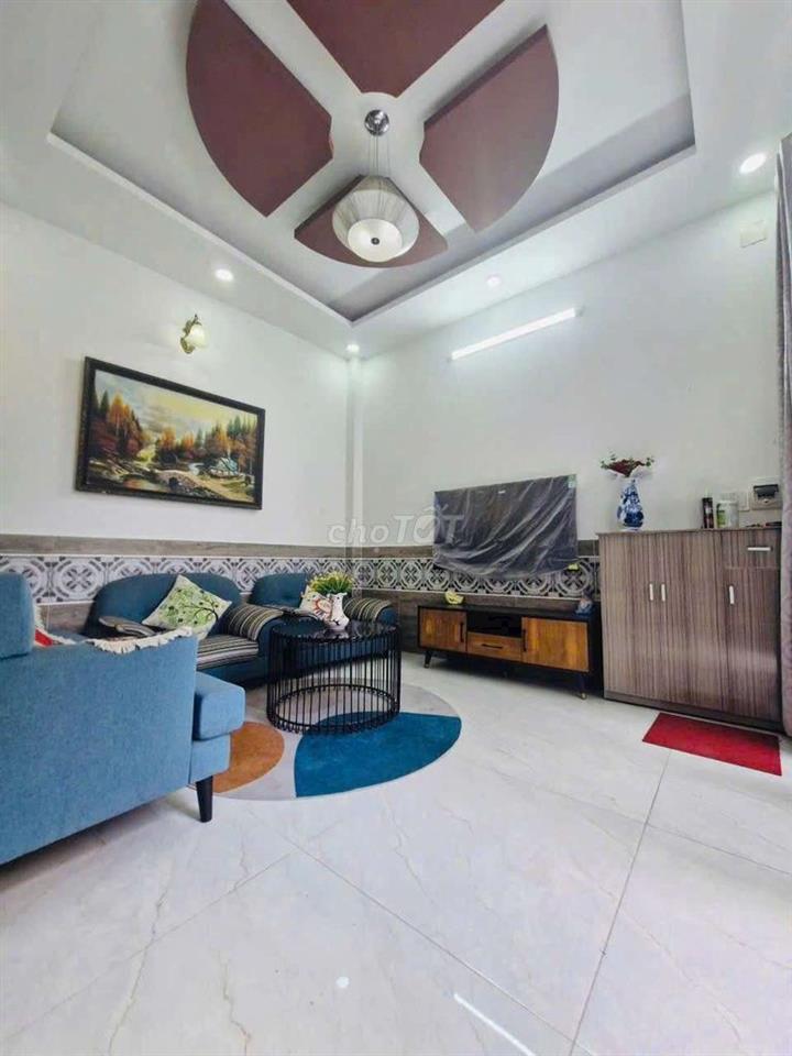 CHO THUÊ NHÀ 5 PHÒNG Ở GIA ĐÌNH. Gò Vấp