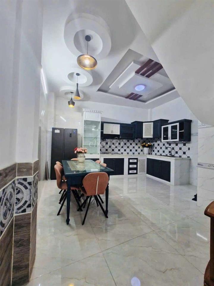 CHO THUÊ NHÀ 5 PHÒNG Ở GIA ĐÌNH. Gò Vấp