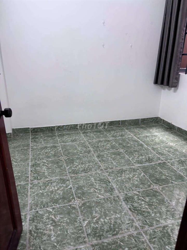 cho thuê nhà xe tải thông gần chợ 