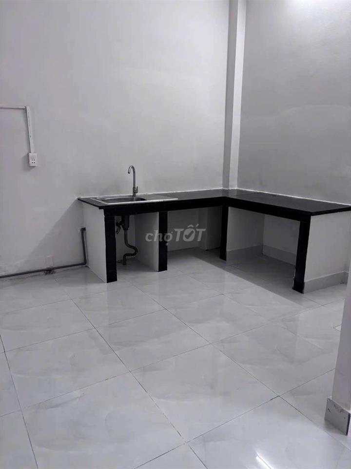 cho thuê nhà mới sạch sẽ kinh doanh 