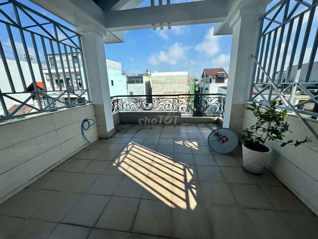 cho thuê nhà đẹp đường 8m.Gò Vấp 