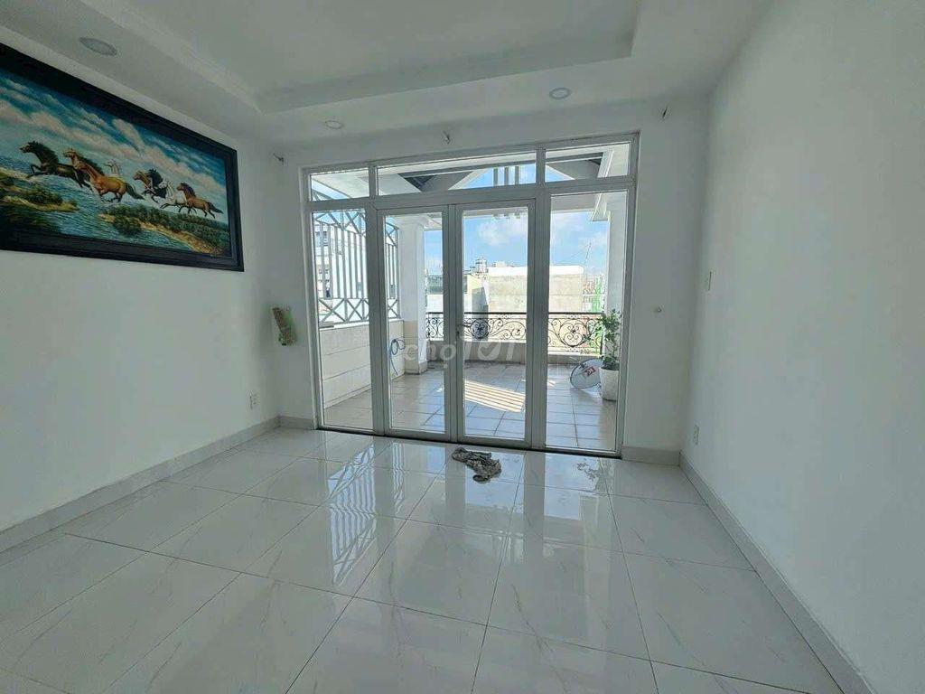 cho thuê nhà đẹp đường 8m.Gò Vấp 