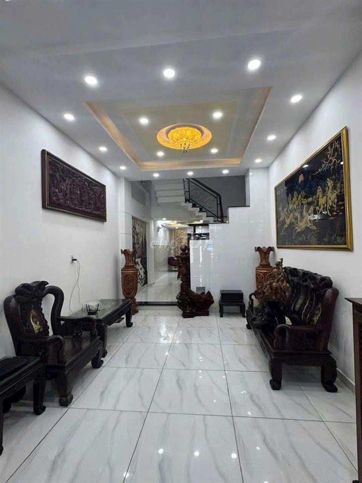 cho thuê nhà đẹp đường 8m.Gò Vấp 