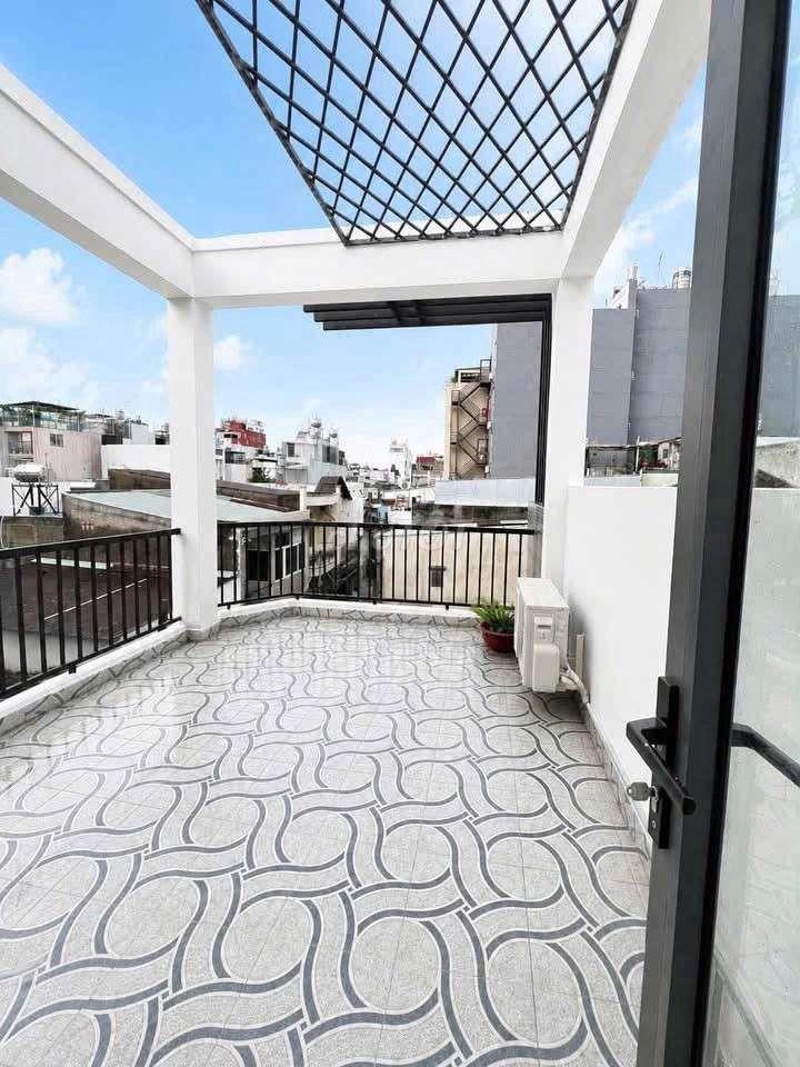 nhà mới sạch sẽ Gò Vấp 