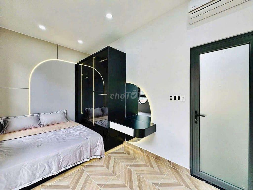 nhà mới sạch sẽ full nội thất cao cấp 