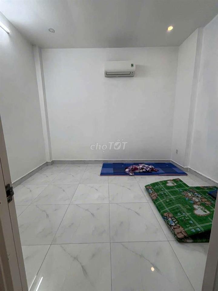 nhà nguyên căn Gò Vấp 