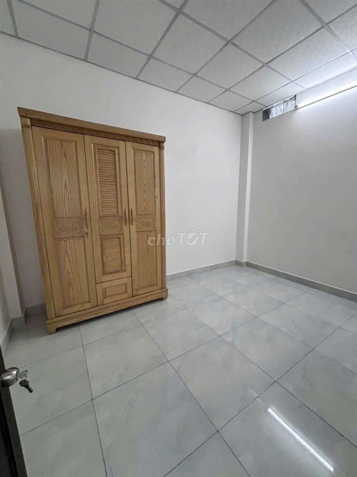 nhà mới sạch sẽ Gò Vấp 