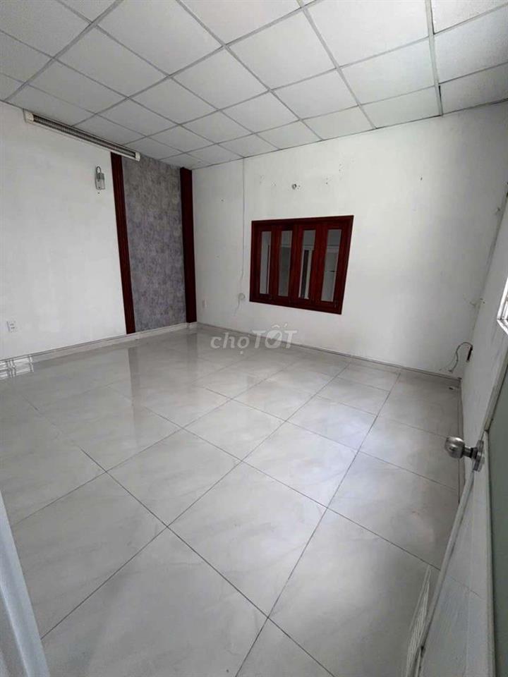 cho thuê nhà to rộng rãi 