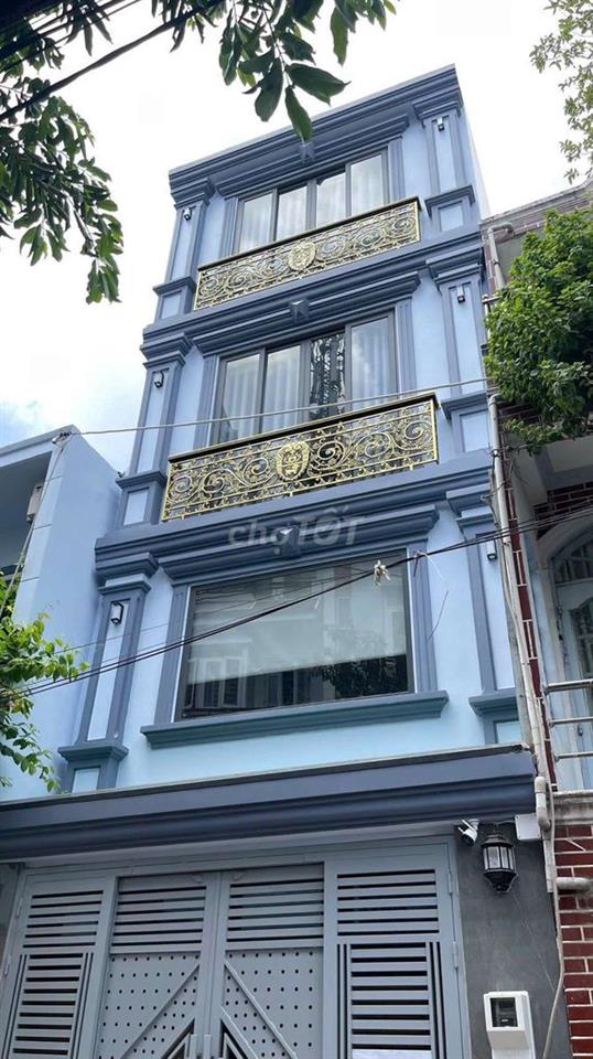 nhà mới xây sạch sẽ 