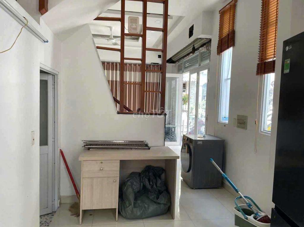 cho thuê nhà mới .nội thất đầy đủ 