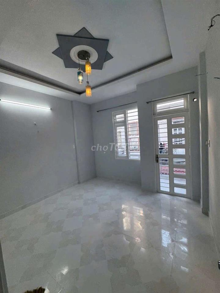 nhà mới sạch sẽ cho thuê