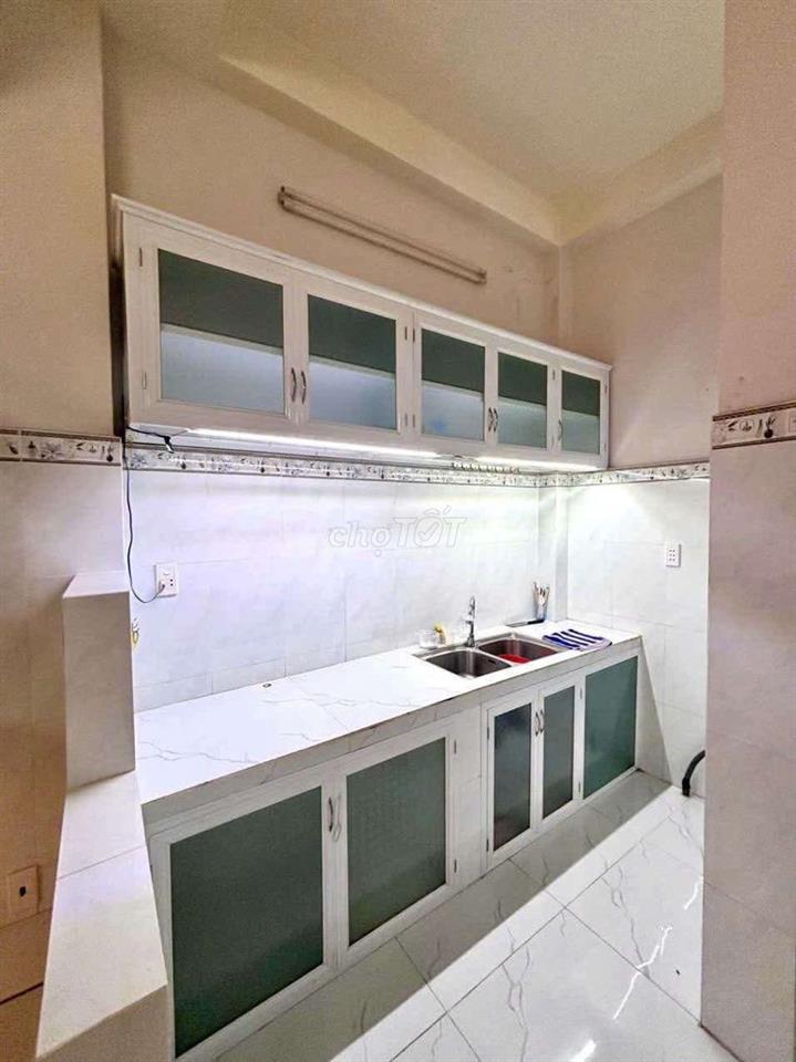 nhà mới sạch sẽ 
