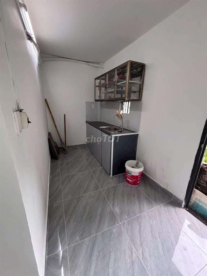 cho thuê nhà. mới sạch sẽ 