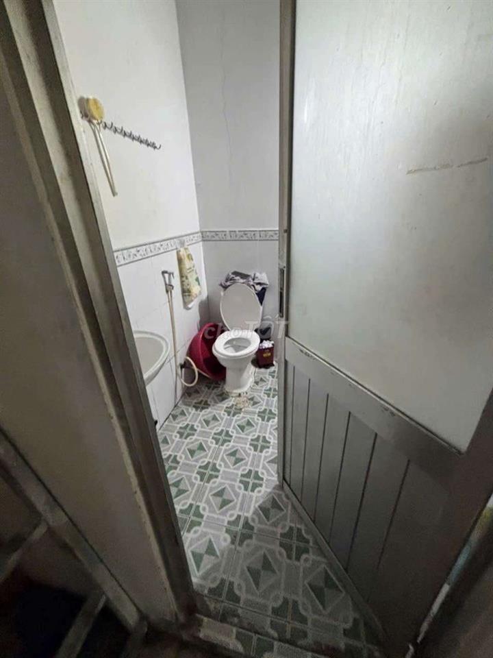 nhà mặt tiền đường kinh doanh tự do