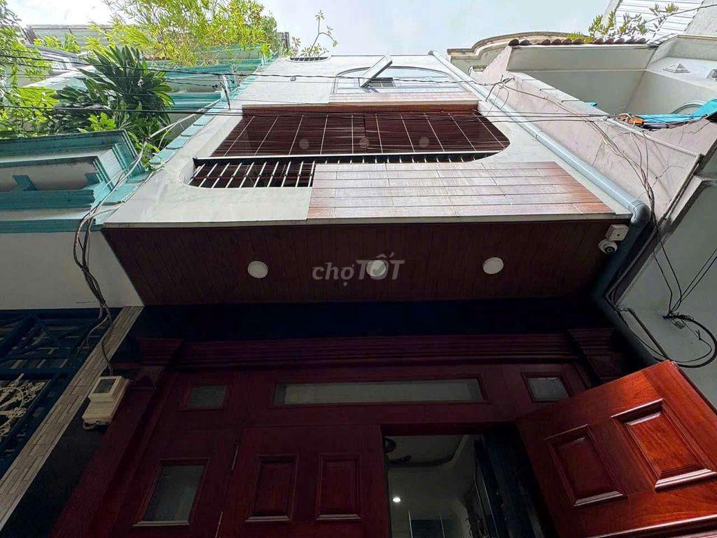 nhà mới sạch sẽ full nội thất 