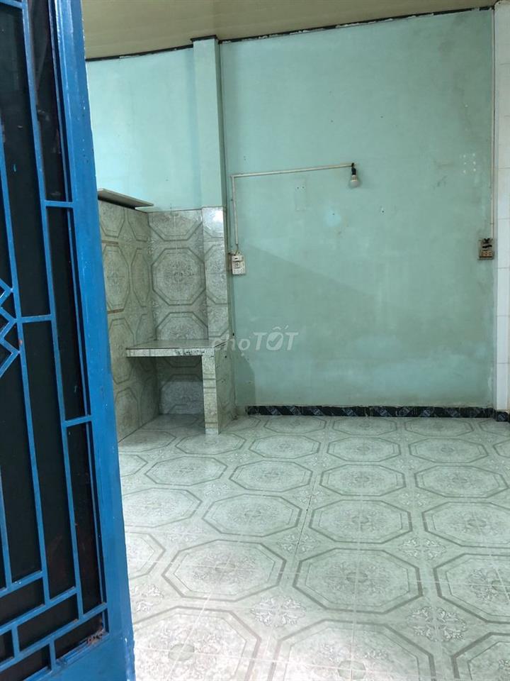Nhà cấp 4 nguyên căn, 32m2, Dương Quảng Hàm, P.5 cũ (Phường An Nhơn)