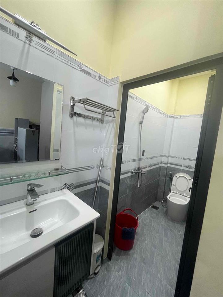 💰💰TRỆT LẦU: 2PN 2WC - DT 4,5❌16m - SÁT MẶT TIỀN HẺM 107